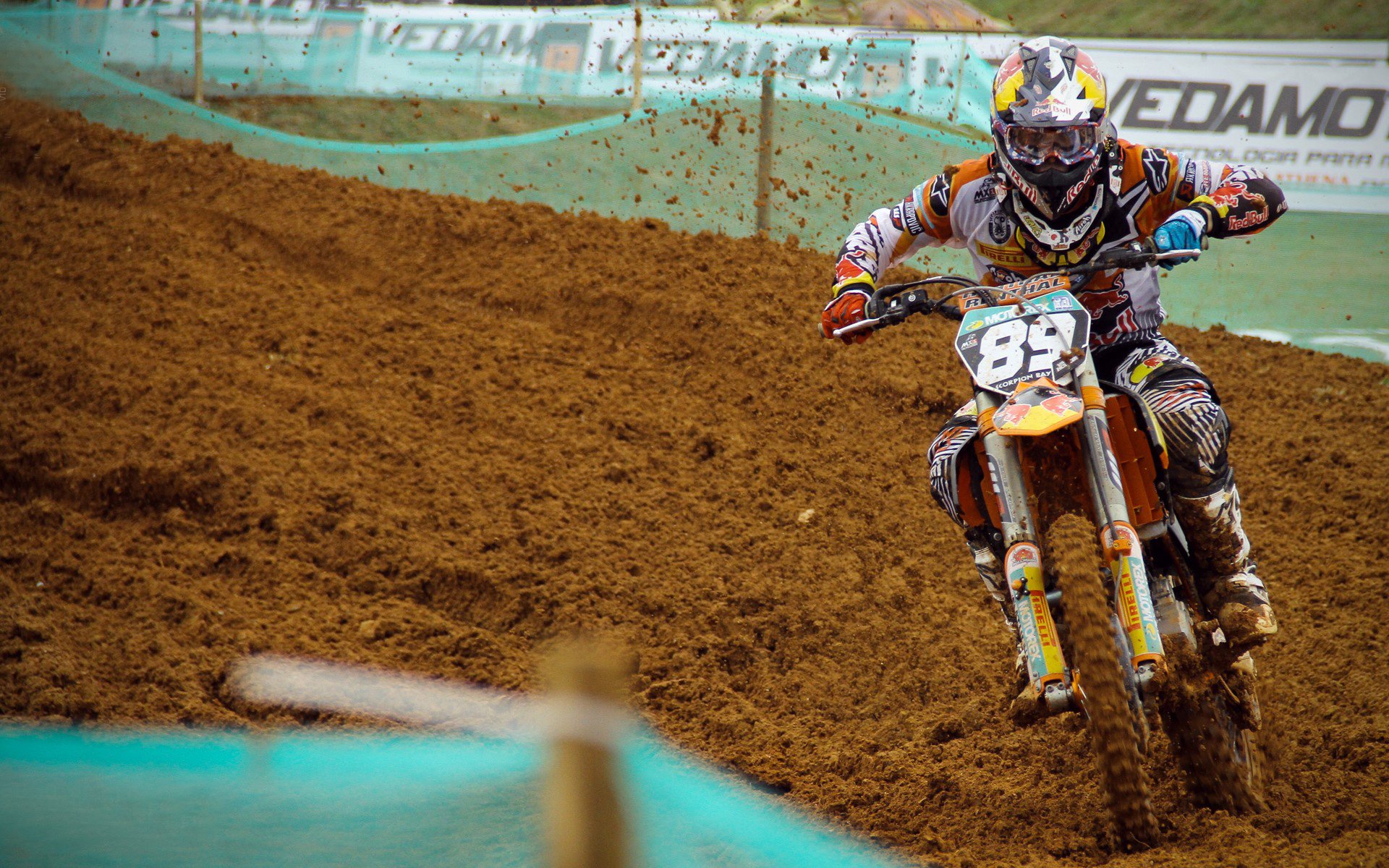 水上乐园比赛，亲水选手演绎夏日狂欢，水上乐园大比拼